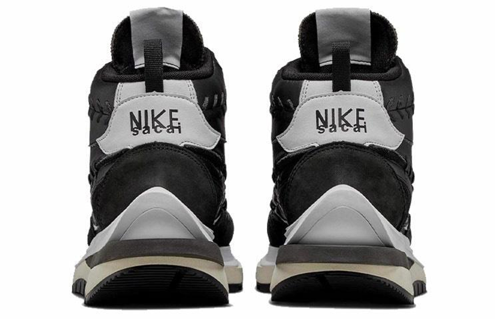 Кроссовки Sacai X Jean Paul Gaultier X Nike Vaporwaffle Mix