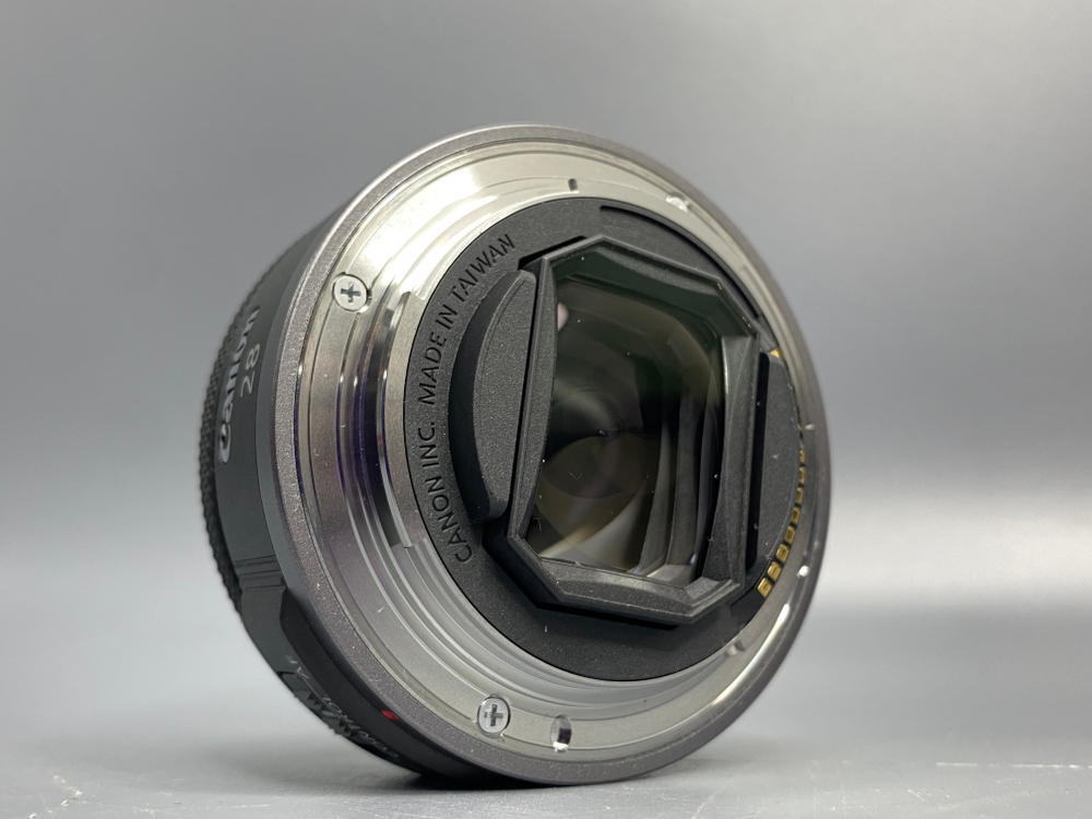 Canon RF 28mm 2.8 STM