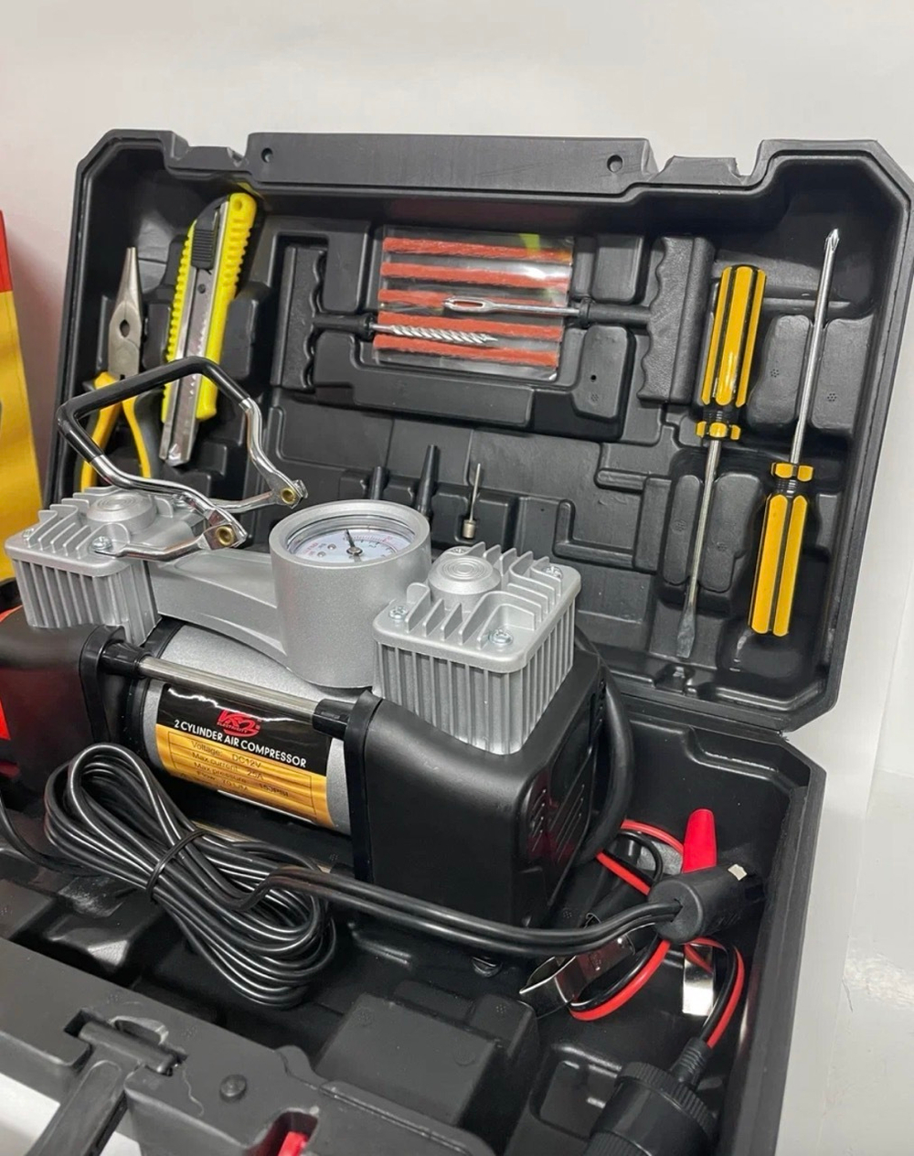 Компрессор автомобильный для накачки шин, двухпоршневой, в кейсе, 70 л / мин, 12 v, 906X, TG (1 шт.)