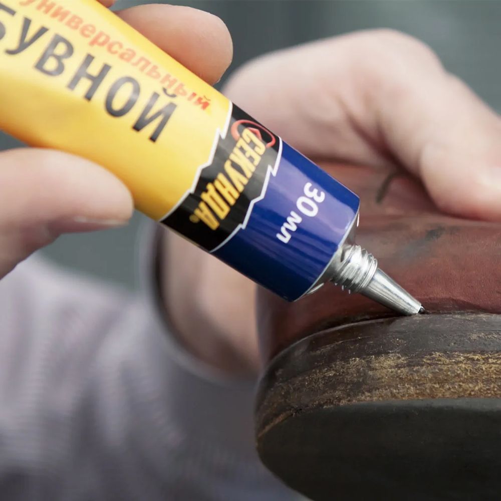 КЛЕЙ ДЛЯ ОБУВИ "УНИВЕРСАЛЬНЫЙ" 30 МЛ В ШОУ-БОКСЕ "СЕКУНДА" 403-159 ---///