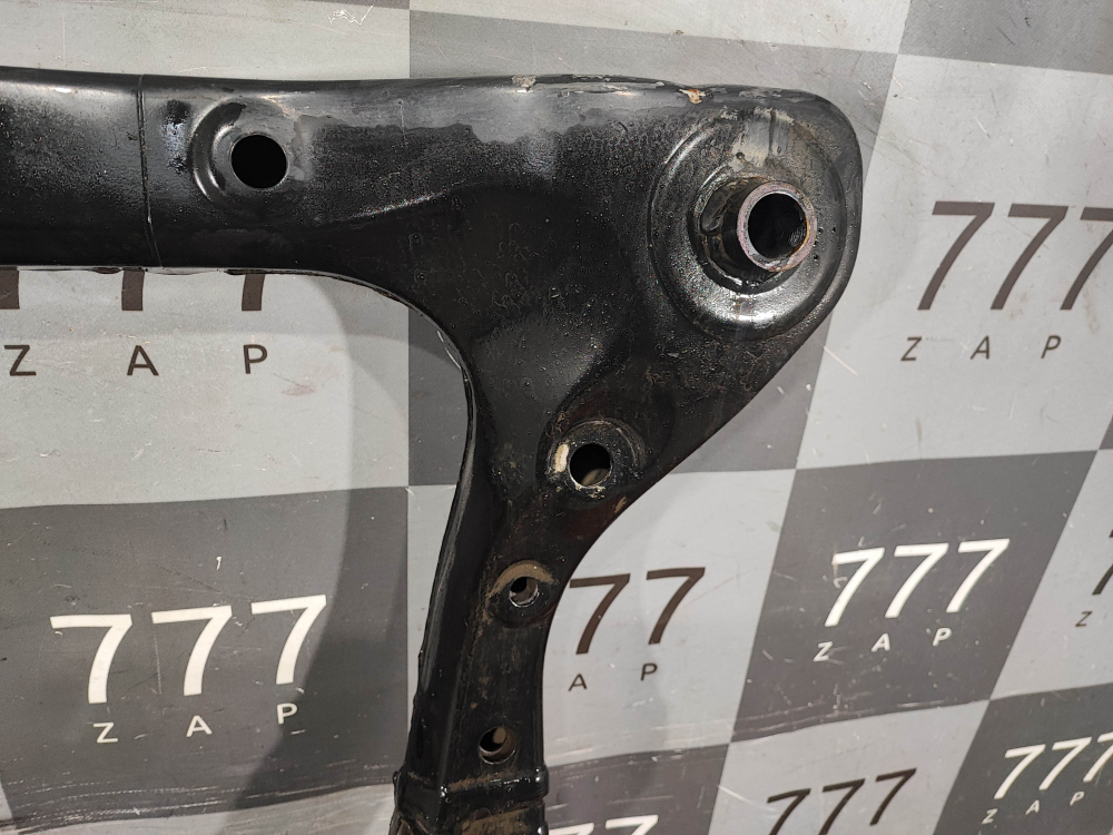 Подрамник передний Toyota RAV4 V 50 Оригинал целый 5110030880