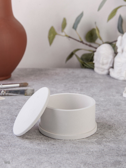 Статуэтка Космонавт с сердцем и шкатулка для украшений