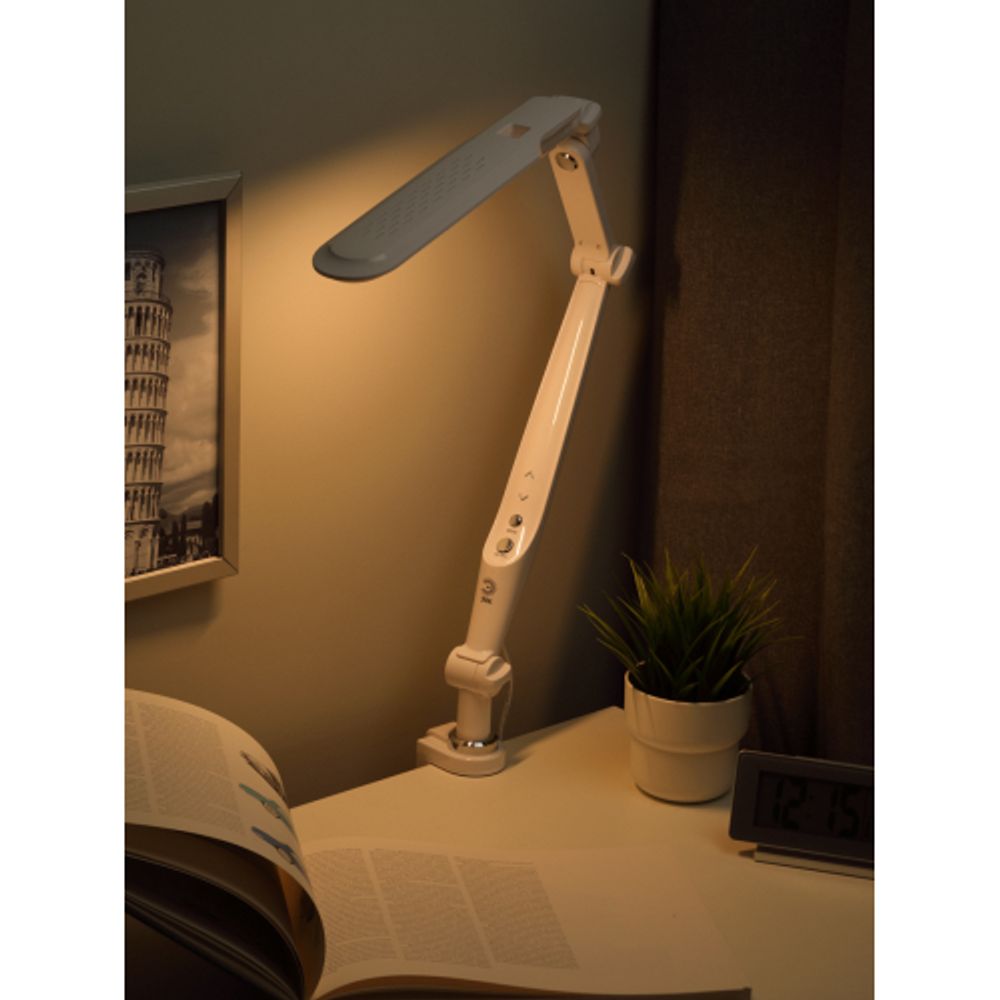 Настольный светильник ЭРА NLED-496-12W-W светодиодный на струбцине белый