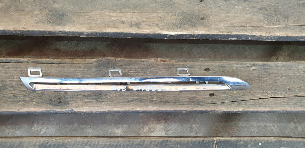 Молдинг решетки радиатора Mercedes GLC (X253) 15-19 Б/У Оригинал A2538880285