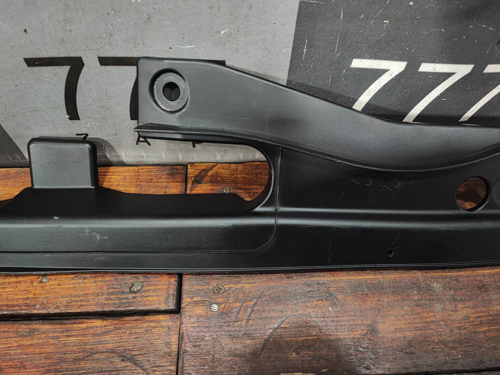 Накладка крыла правого подкапотная Haval F7 1 19-24 Б/У Оригинал 8403107XKQ00A