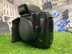 Canon EOS 5