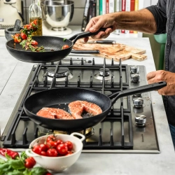 KitchenAid Набор из 2-х сковород Classic 20+28 см.