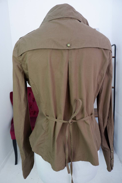 Блузка Celyne b сложного кроя  и оттенка, с интересными деталями, 44 размер