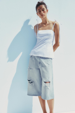 ZARA ТОП ОБЛЕГАЮЩЕГО КРОЯ С ЗАВЯЗКАМИ, БЕЛЫЙ