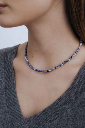 Колье из бусин камня ( sodalite )