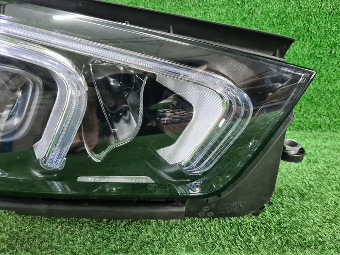 Фара правая Mercedes GLE V167 (2018-2024) LED
