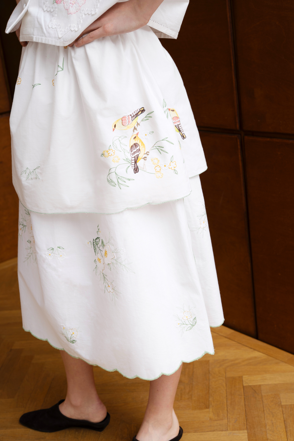 Юбка с вышивкой птиц