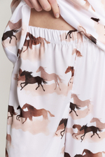 Шелковая пижама с лошадьми - S размер