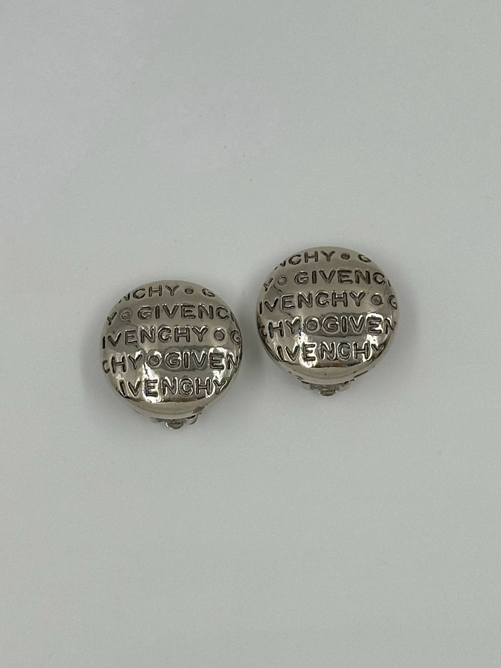 Клипсы Givenchy