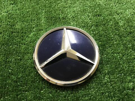 Эмблема крышки багажника Mercedes E C238 (16-23)