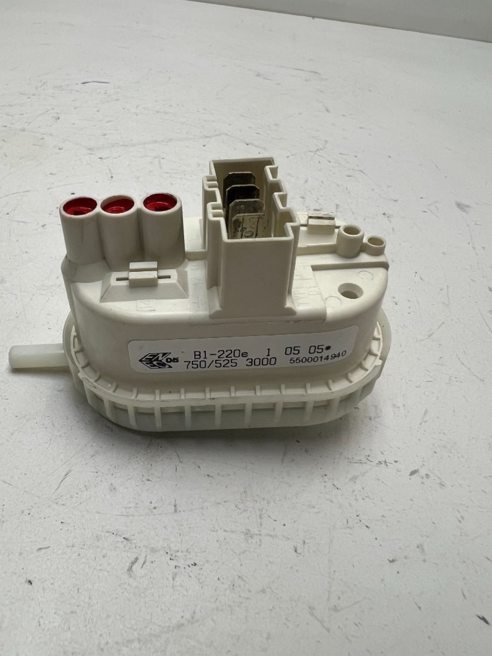 WFC2063OE кт79 Датчик уровня воды для стиральной машины Bosch 5500014940 б/у