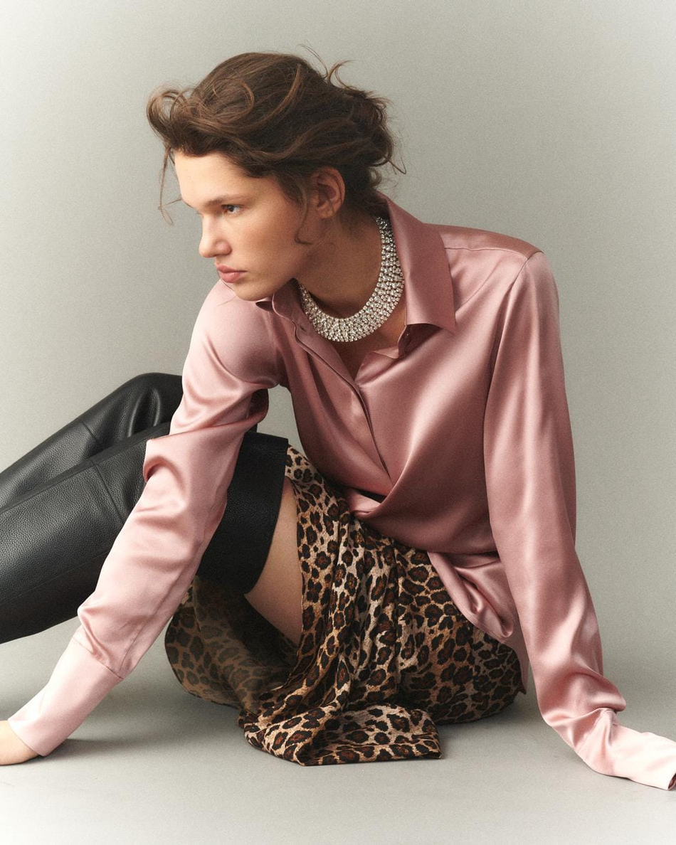 Блуза на пуговицах