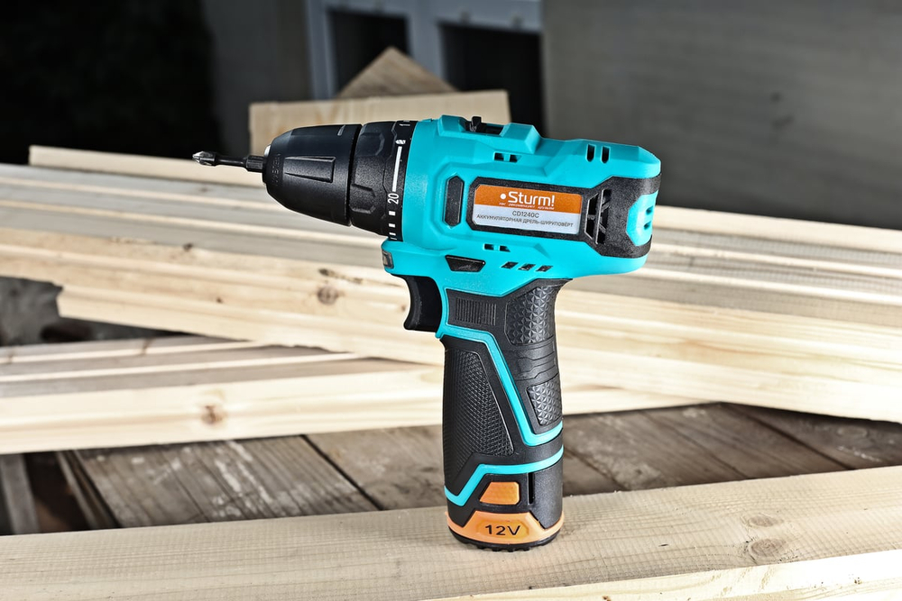 Аккумуляторный шуруповерт Sturm BatterySystem12V CD1240C