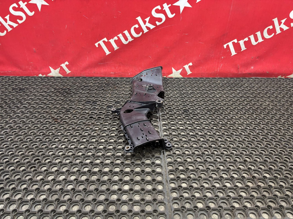 Кронштейн проводки 2021г.