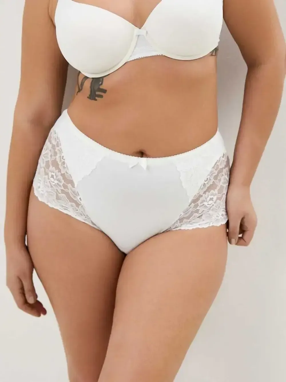 Трусы слипы кружевные