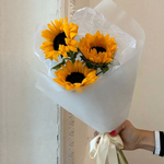 Букет из 3 подсолнухов