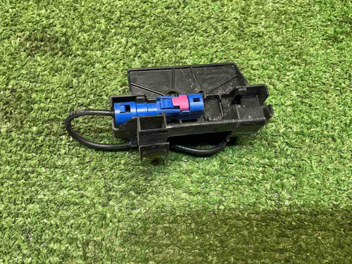 Антенна Porsche Panamera 2 971 (2016-2024)