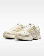 Nike V5 RNR SE Женская обувь - NIKE