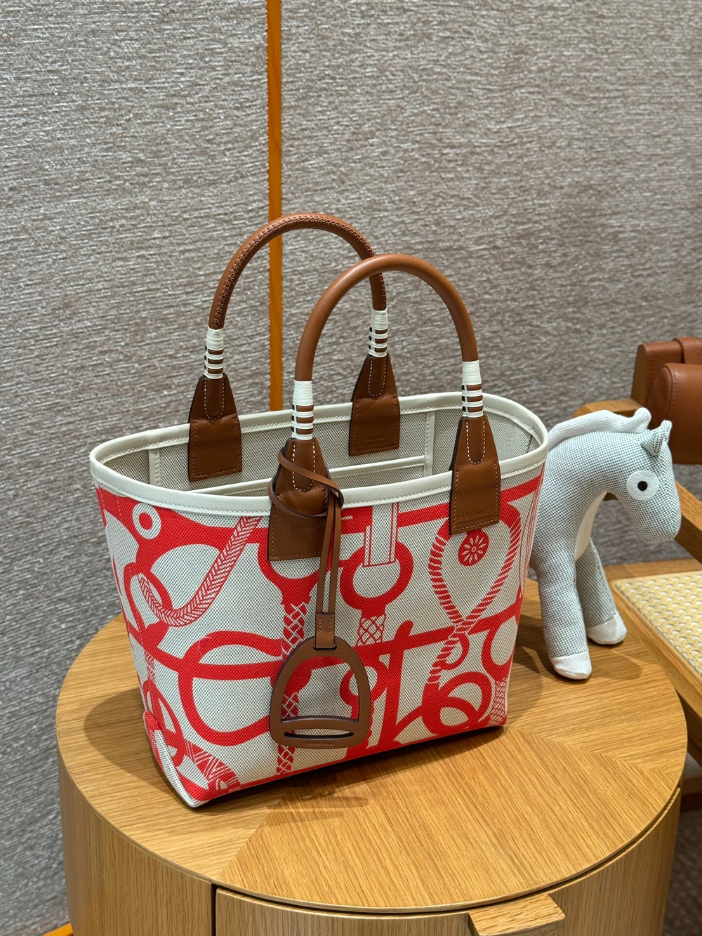 Hermes Steeple 28 cm