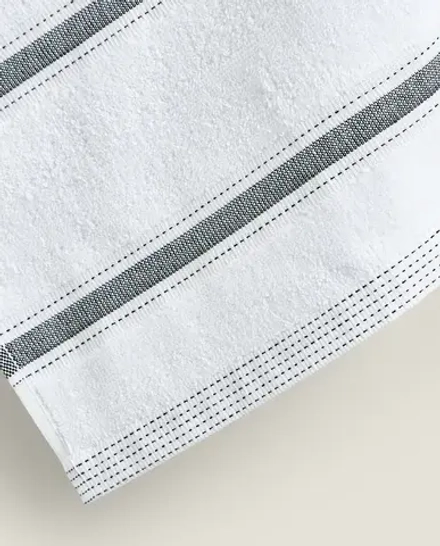 ZARA HOME ХЛОПЧАТОБУМАЖНОЕ ПОЛОТЕНЦЕ, СЕРО-КОРИЧНЕВЫЙ