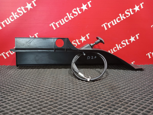 Накладка ручки бардачка правая 2018г