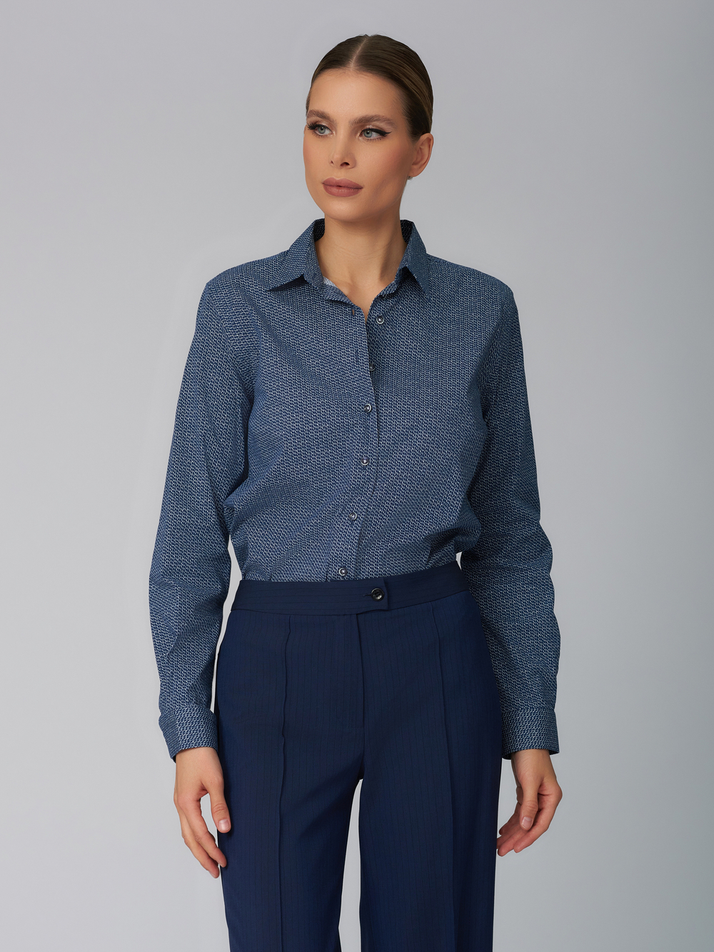 Рубашка приталенная