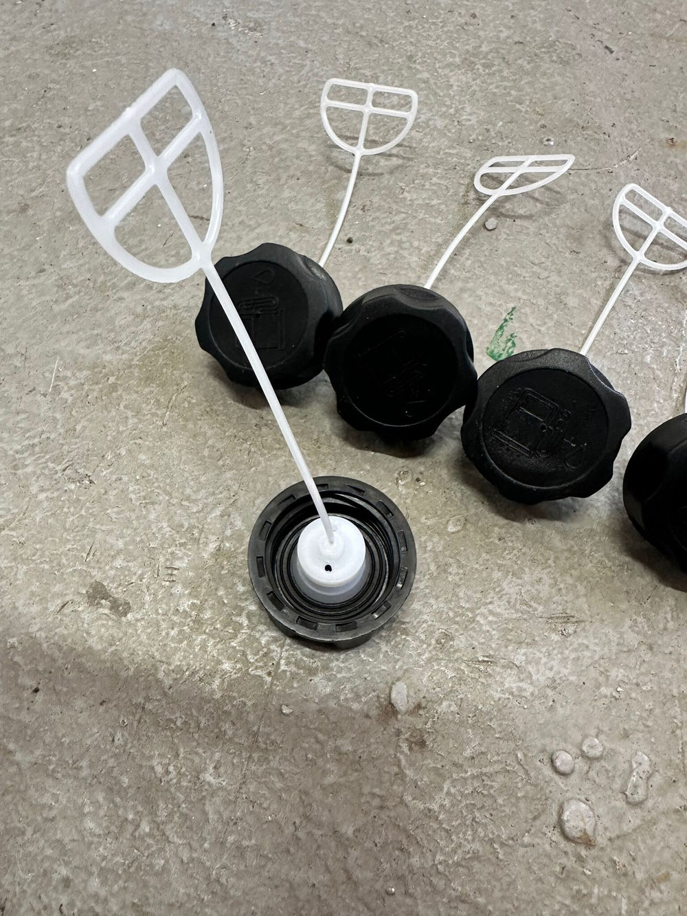 Крышка бензобака 1 шт.