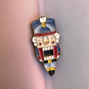 Брошь Щелкунчик