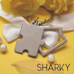 Брелок пазл с домиком с гравировкой на заказ