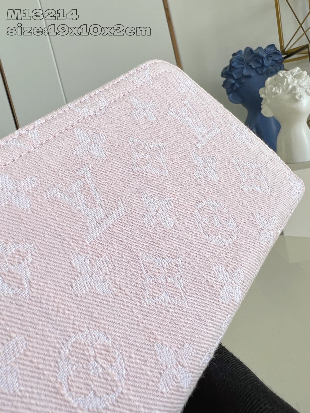Louis Vuitton Zippy Wallet