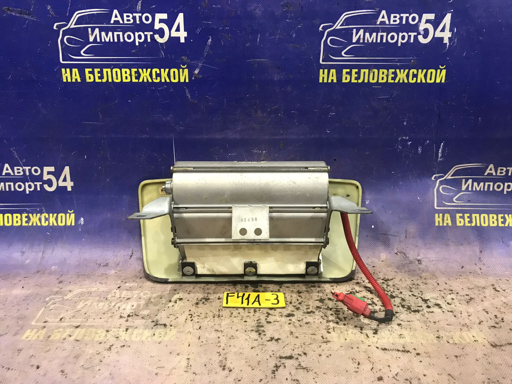 Подушка безопасности пассажирская MITSUBISHI DIAMANTE 1996