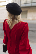 Платье-футляр красный