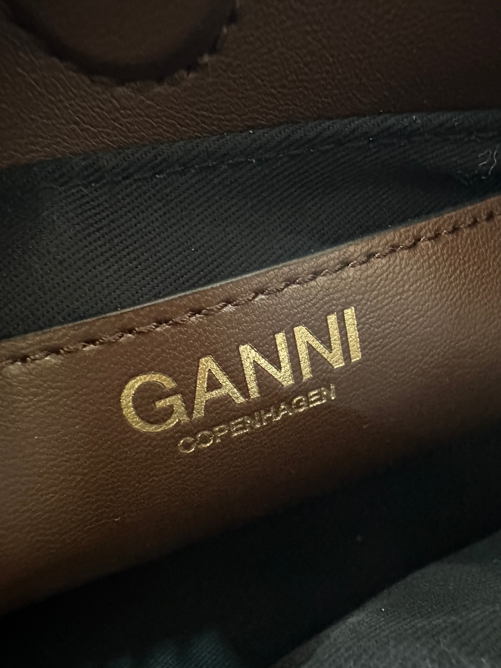Сумка Ganni Bou Bag