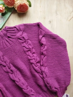 Свитер с косами