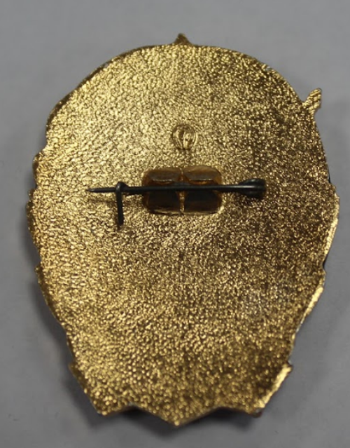 Знак "Ударник 9 пятилетки" XF
