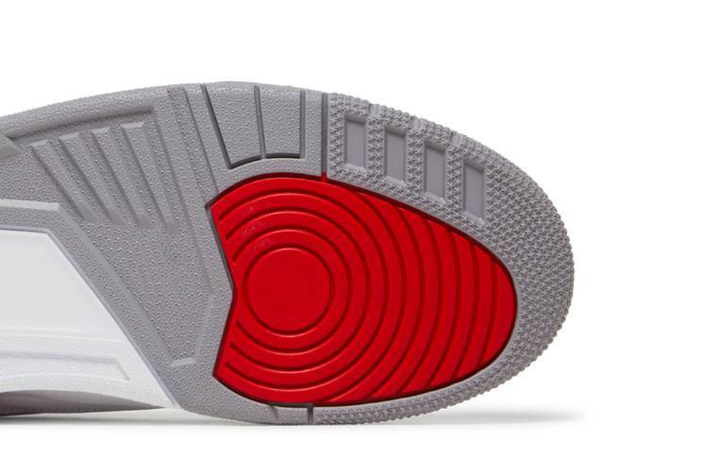 Кроссовки Jordan Air Jordan 3 Retro "Fire Red" 2022