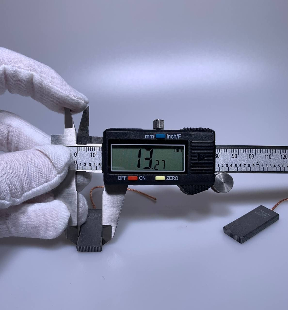 Щетки для стиральной машины Electrolux 5х13.5х35 - 2 шт. / Угольные щетки Электролюкс