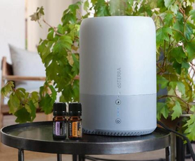 Набор doTERRA «От рассвета до заката» увлажнитель воздуха Dawn с маслами Лаванда и Апельсин по 5 мл