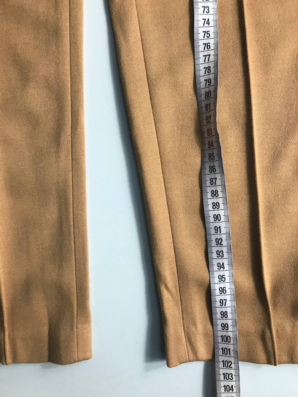 Брюки Charuel песочного цвета, визуально на 44 размер