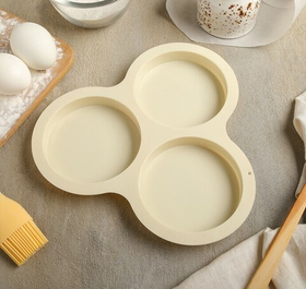 Форма для начинок 3 ячейки ,23х19,5х2 см (d 9.8см)