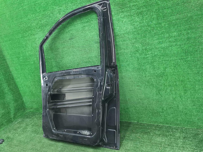 Дверь передняя правая Mercedes V W447 (2014-н.в.)