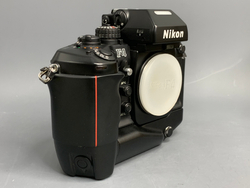 Nikon F4 S + Nikon MB-21