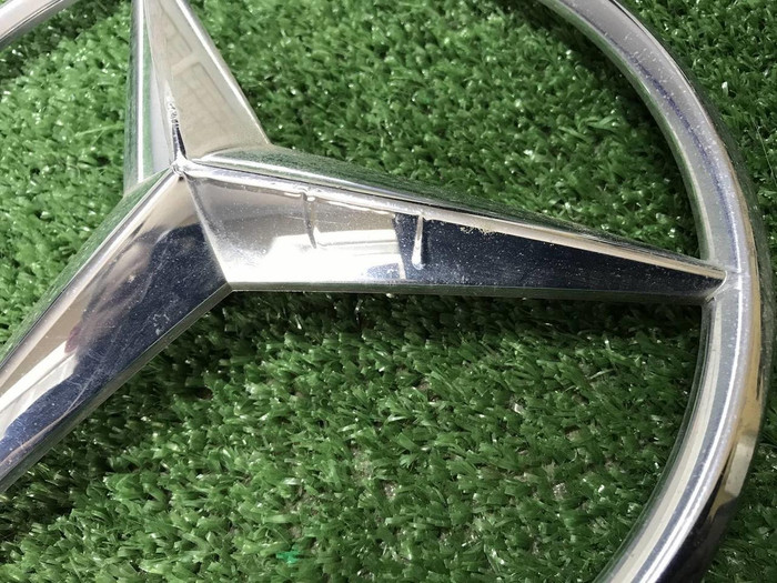 Эмблема решетки радиатора Mercedes GLE V167 18-24