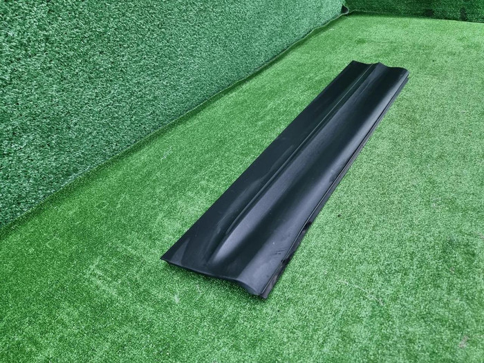 Накладка двери передняя LH Mercedes GLB X247 19-нв