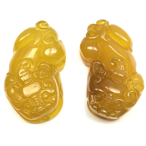 Подвеска Пи-Яо из желтого агата   37х20 мм
